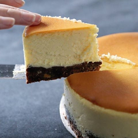 Whole Baked Cheesecake (Serves 8)